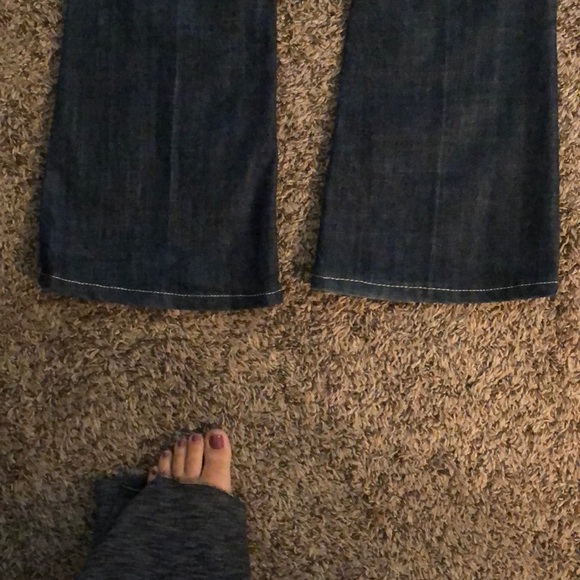 William Rast Jeans - Picture 4 of 7